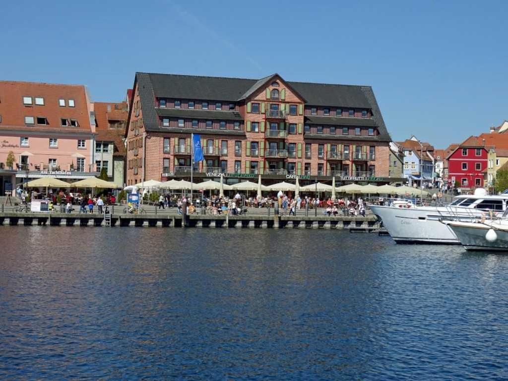 Ferienwohnung "An Der Waterkant" Objekt Id 12050-0 Waren  Exteriör bild